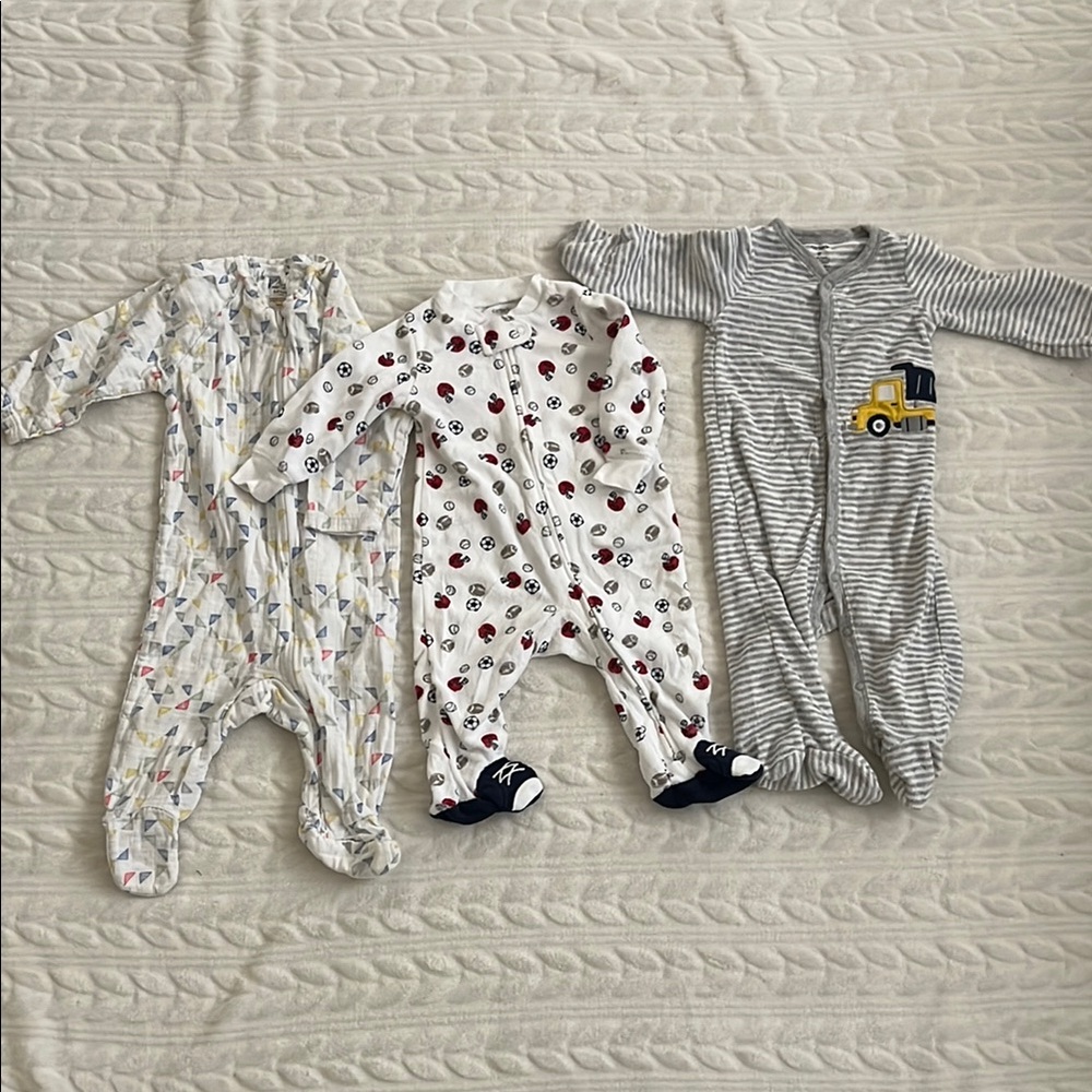 3 pcs Cozy Gray and White One Piece Footies with Enclosed Feet